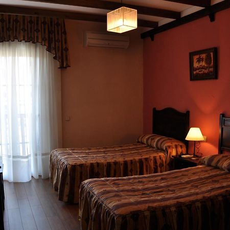 Apartamentos El Mirador Del Soto Сотосеррано Номер фото