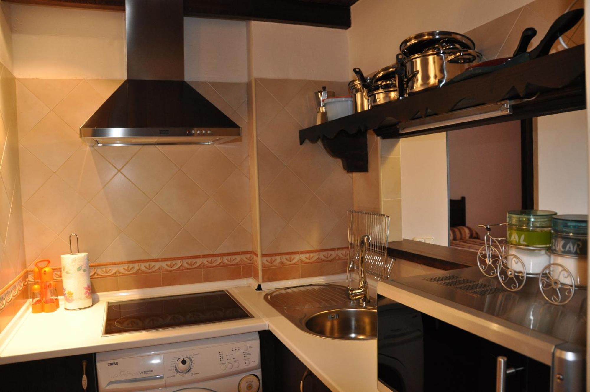 Apartamentos El Mirador Del Soto Сотосеррано Номер фото